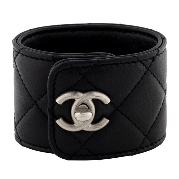 Authentic CHANEL Classic Quilted Black Turnlock Leather Cuff Bracelet - Picture 4 of 4
